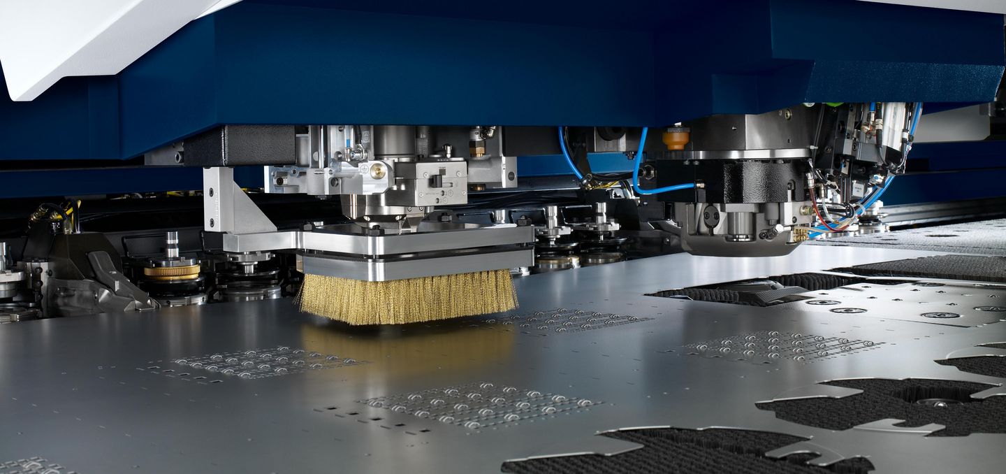 CNC Punch, Punch / Laser TruMatic 7000 PunchLaser